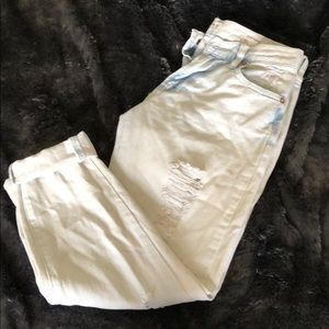 Ripped Boyfriend Jeans